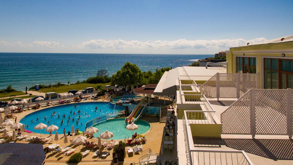 Hotel Perla Beach Club Primorsko Luaran gambar