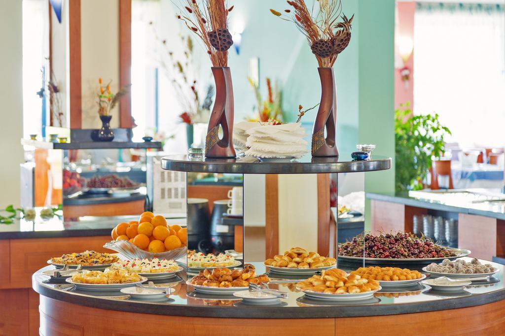 Hotel Perla Beach Club Primorsko Luaran gambar