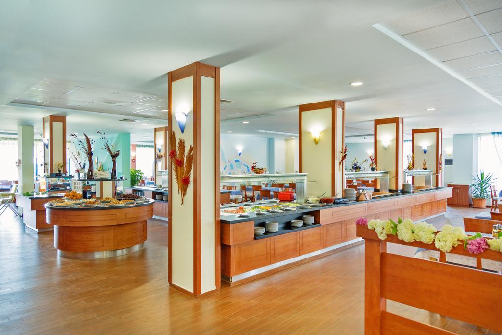 Hotel Perla Beach Club Primorsko Luaran gambar