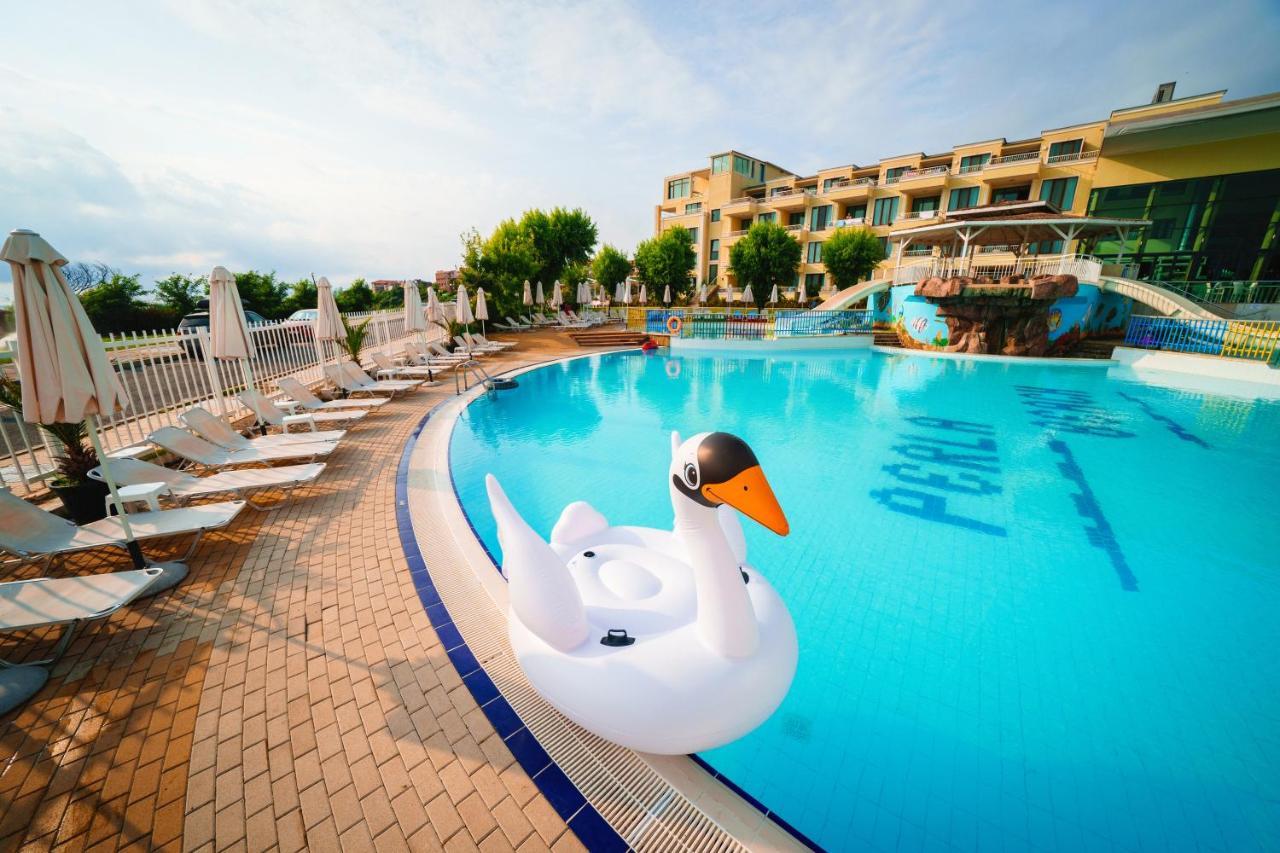 Hotel Perla Beach Club Primorsko Luaran gambar