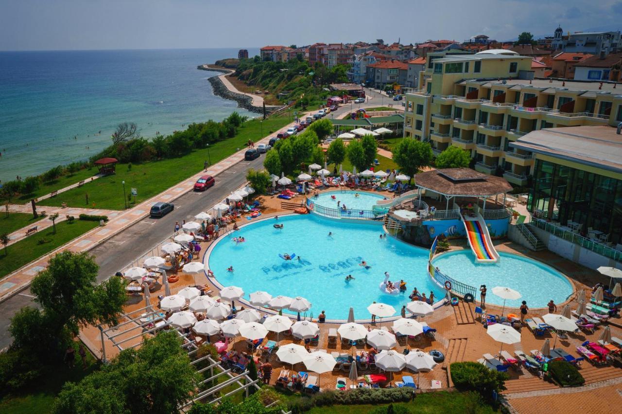 Hotel Perla Beach Club Primorsko Luaran gambar