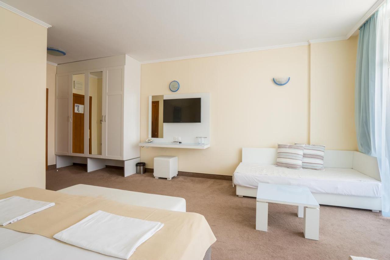 Hotel Perla Beach Club Primorsko Luaran gambar